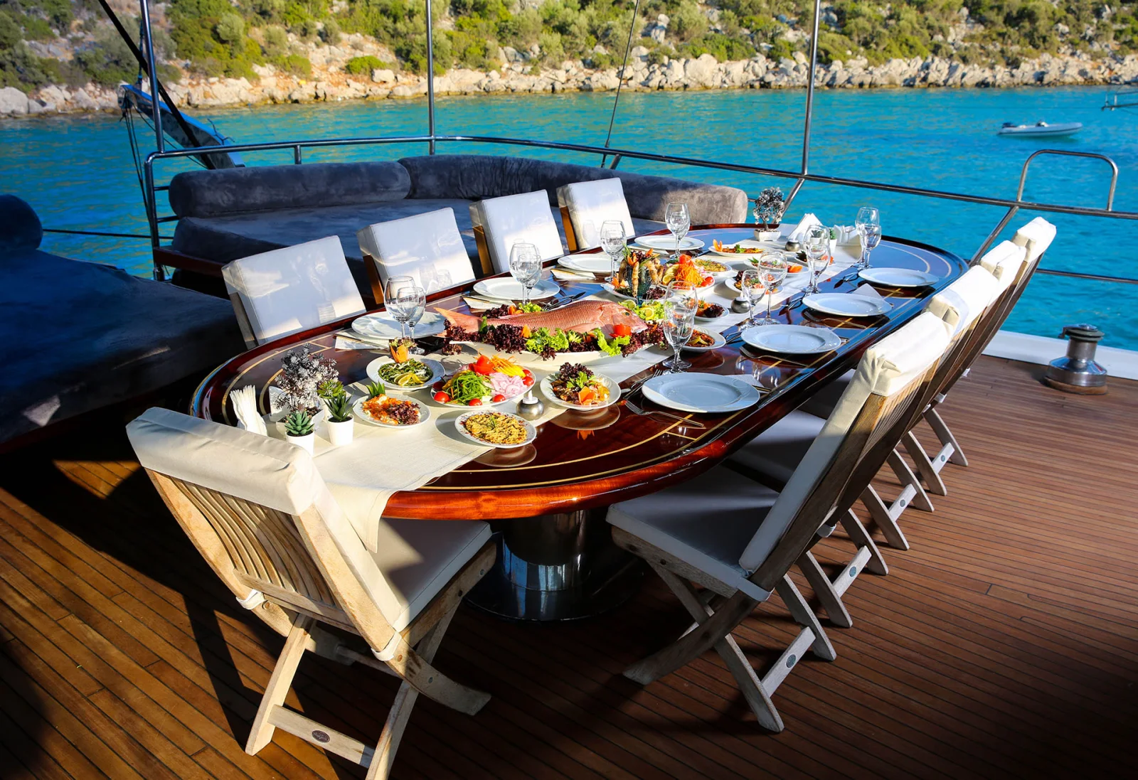 Aft Deck 1 Diva Deniz