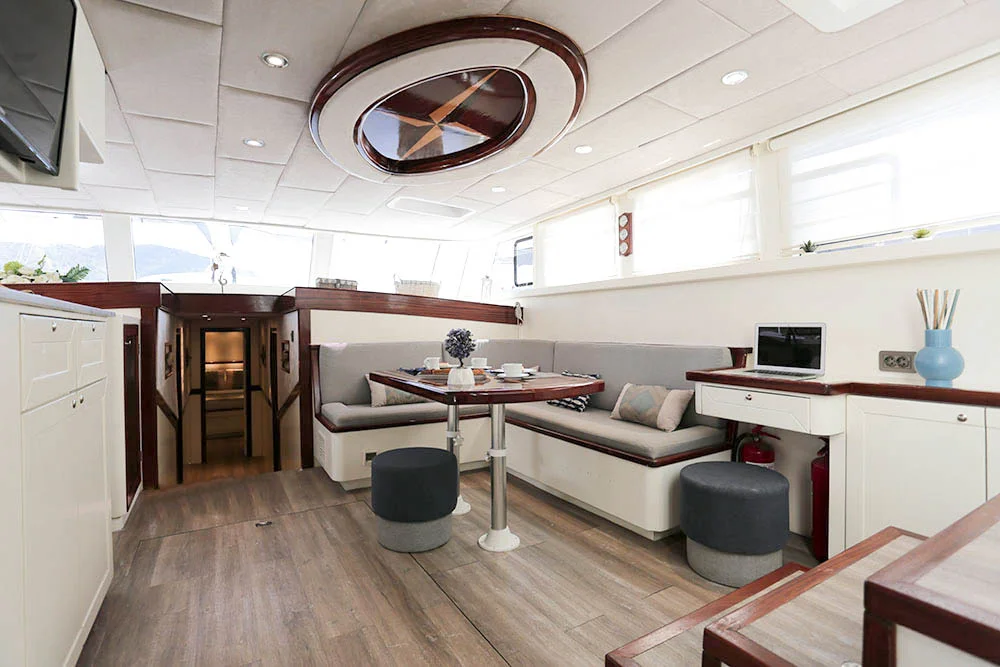 Saloon 2 Derya Deniz