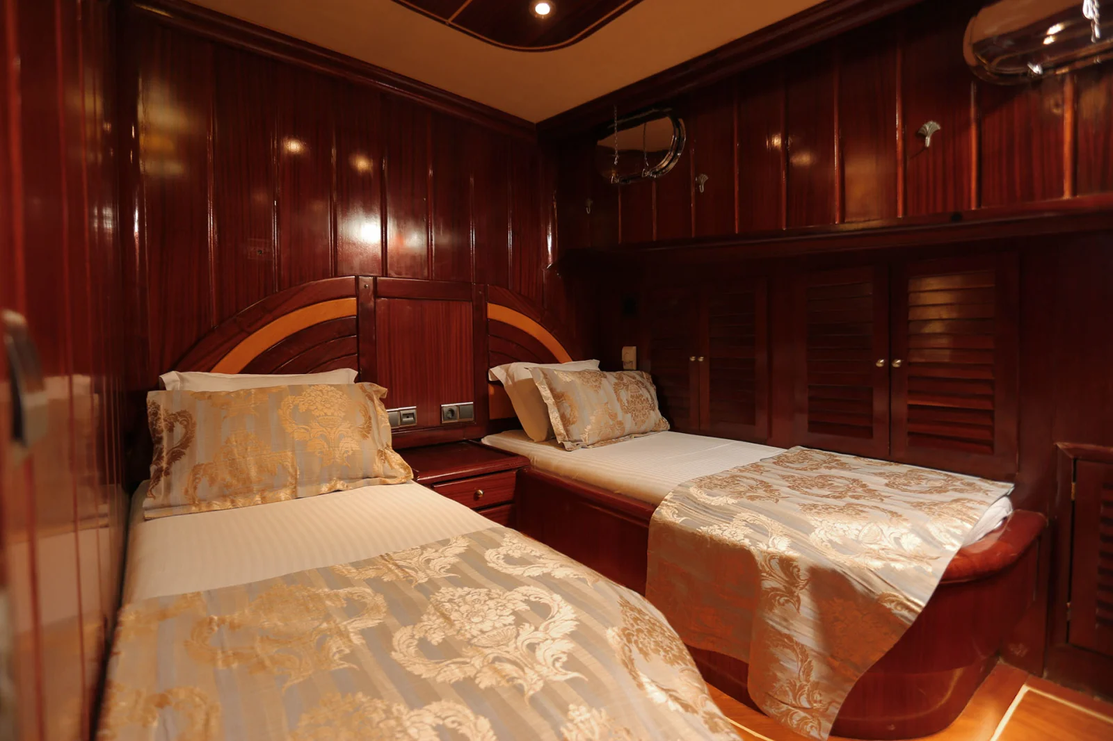 Twin Cabin Diva Deniz