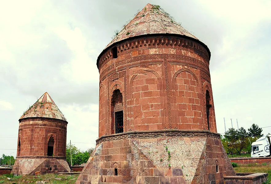 Emir Bayındır Kümbet - Ahlat