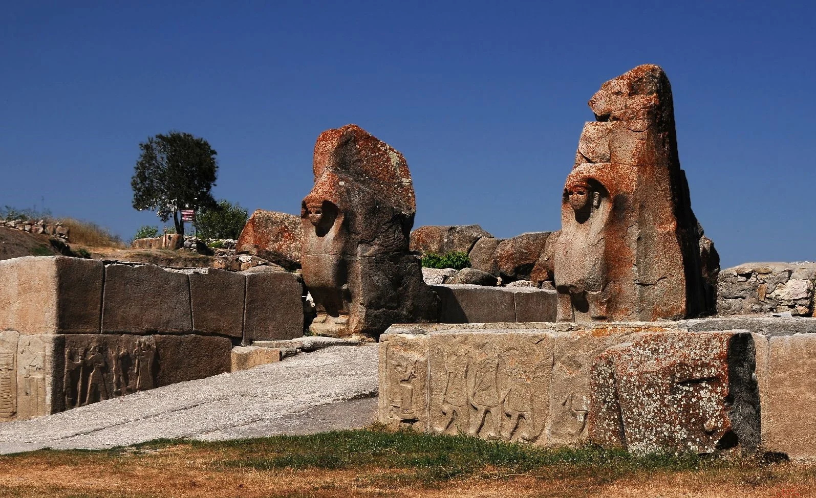Alacaköyük Ruins