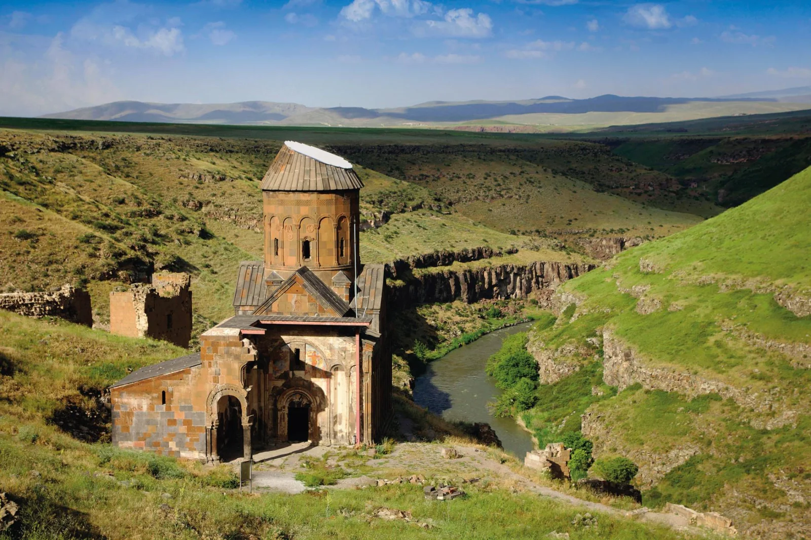Church Saint Gregory Tigran honents - Ani Ruins