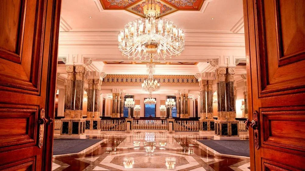 ciragan-palace-kempinski-luxury-honeymoon-package.webp