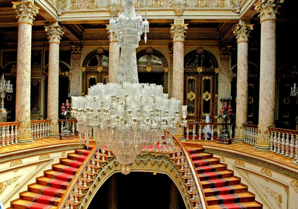Dolmabahçe Palace's Crystal Chandelier (4,5 Ton)