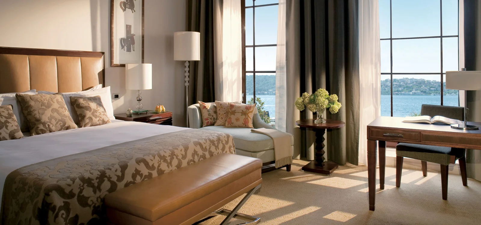 four-seasons-bosphorus-honeymoon-package.webp