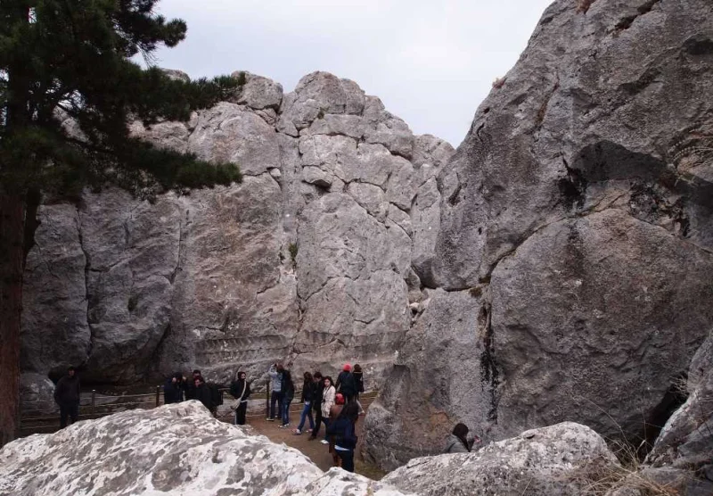Yazılıkaya Temple - Hattusha ( Bogazkale )a
