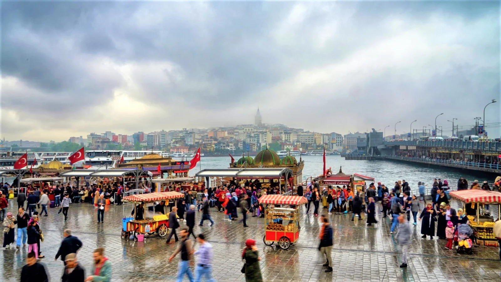 Eminönü Square