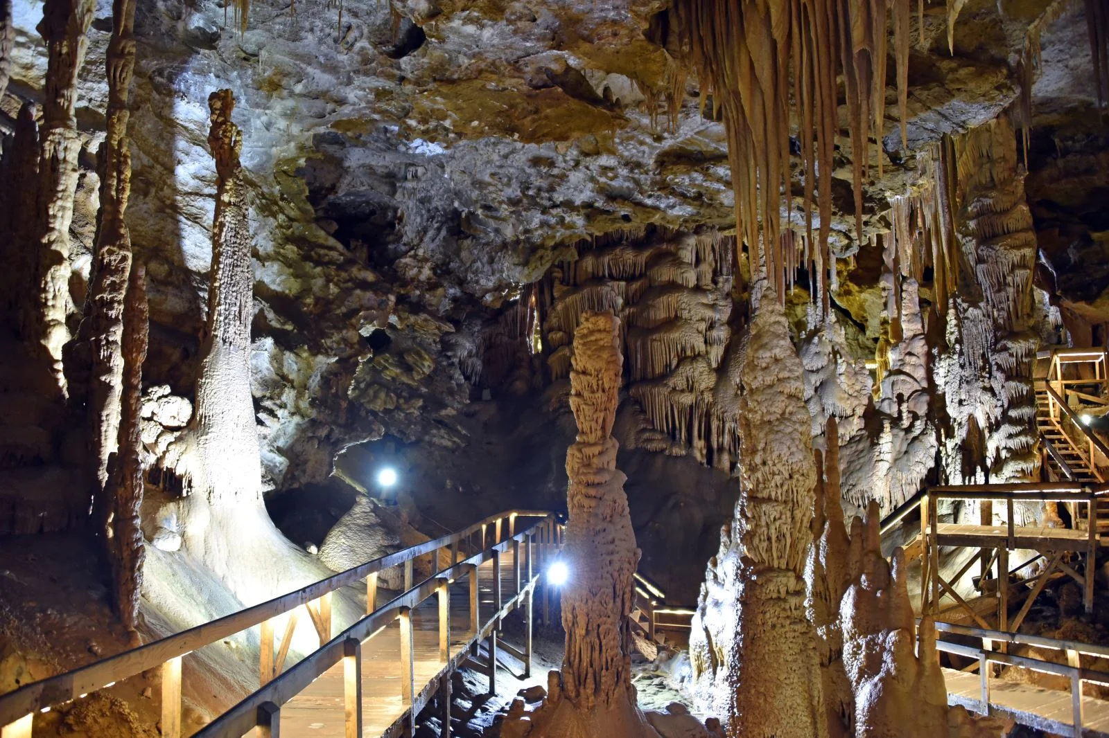 Karaca Cave - Gümüşhane