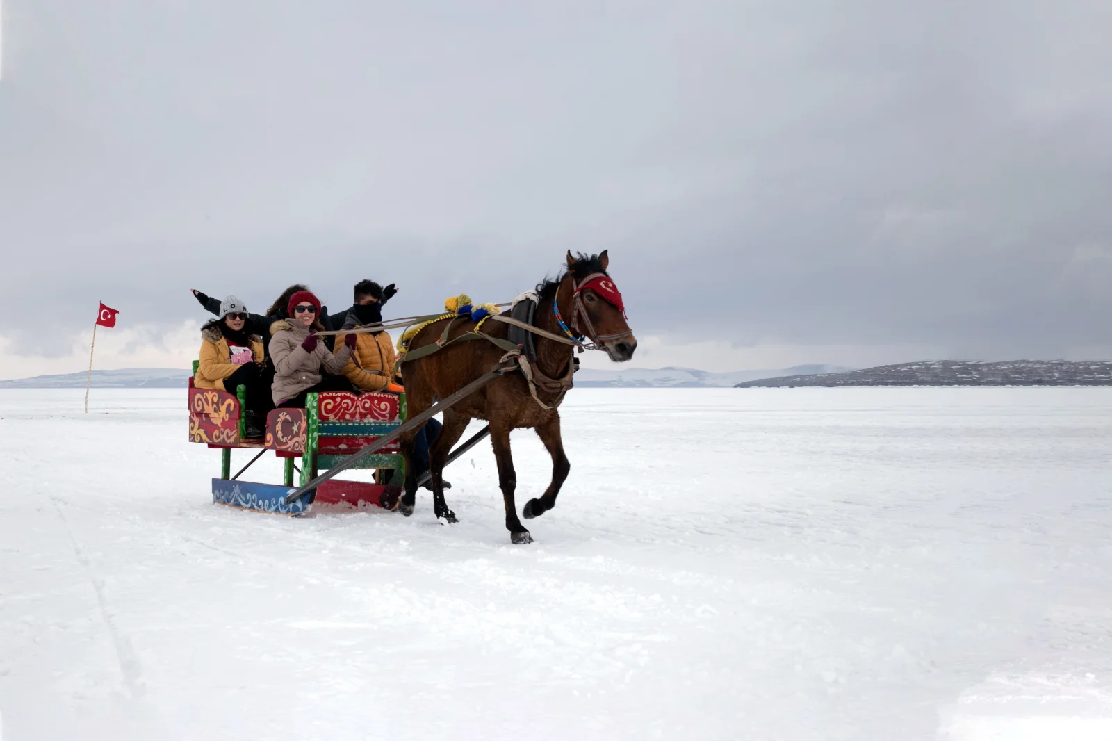 Sleigh on Lake Çıldır - Kars