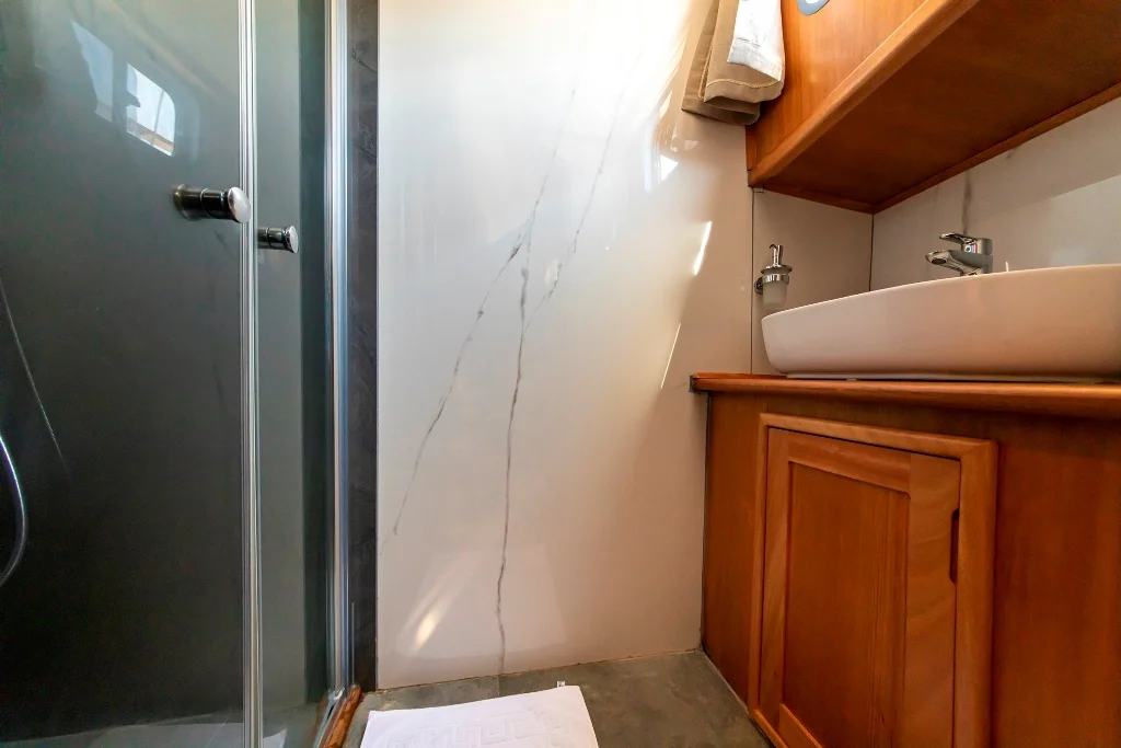 Master Shower Bodrum Queen