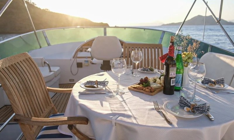 MOTOR YACHT M/Y SIROCCO