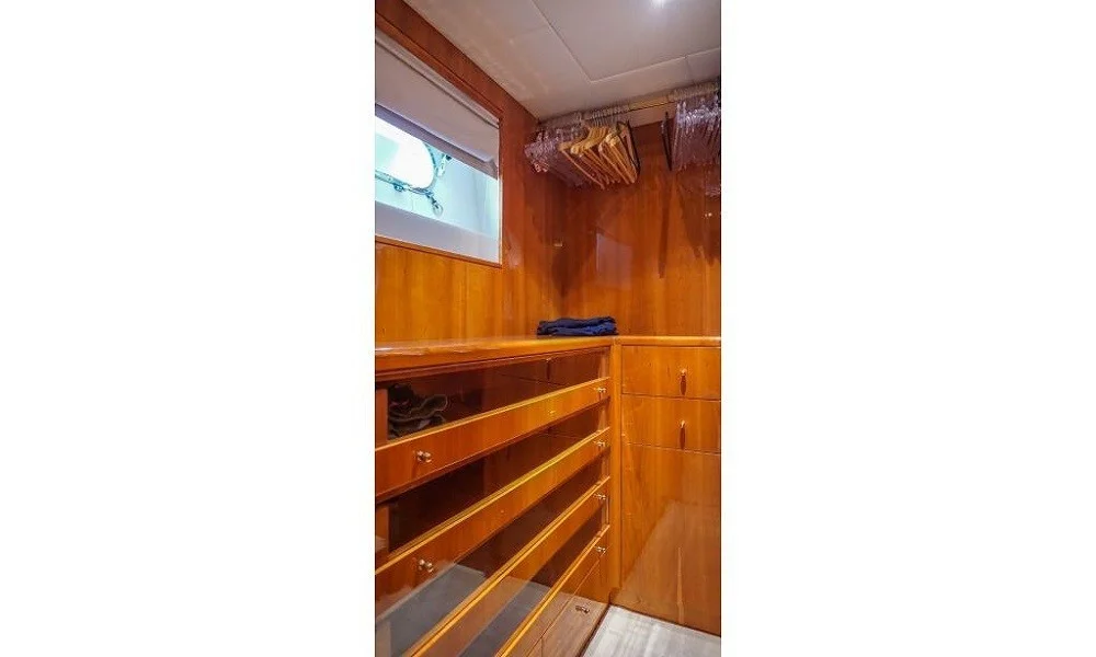 marmaris yacht charter show turkey Azimut 85