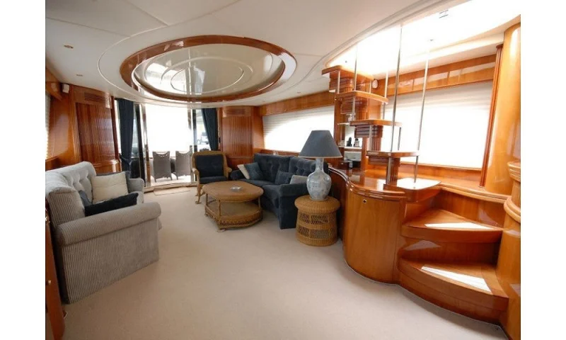 MOTORYACHT AZIMUT 85