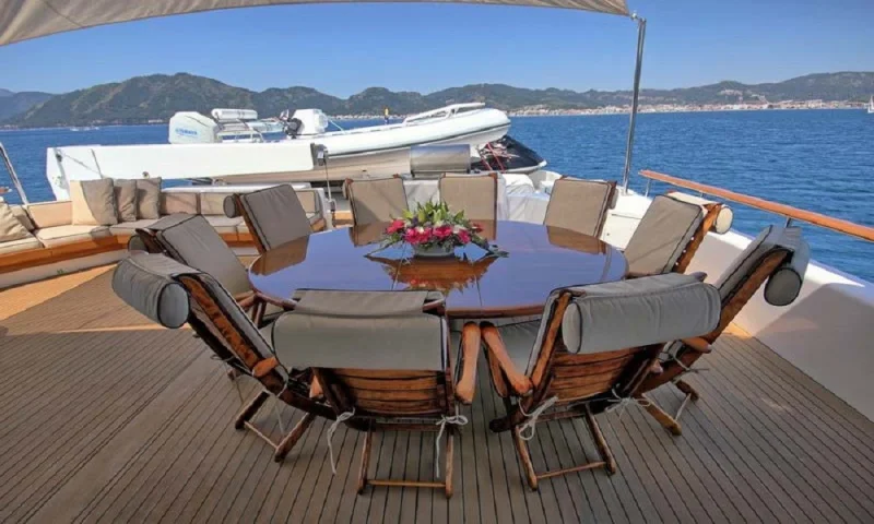 MOTORYACHT MONTE CARLO