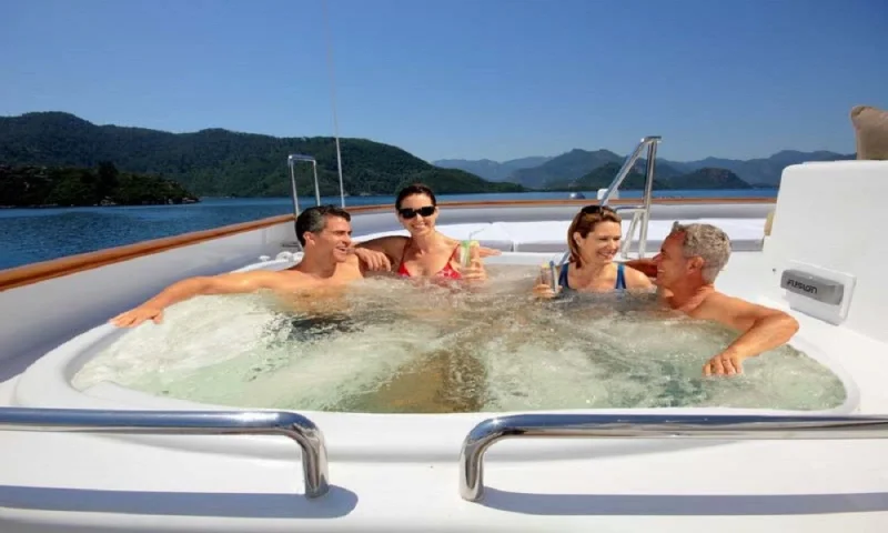 MOTORYACHT MONTE CARLO