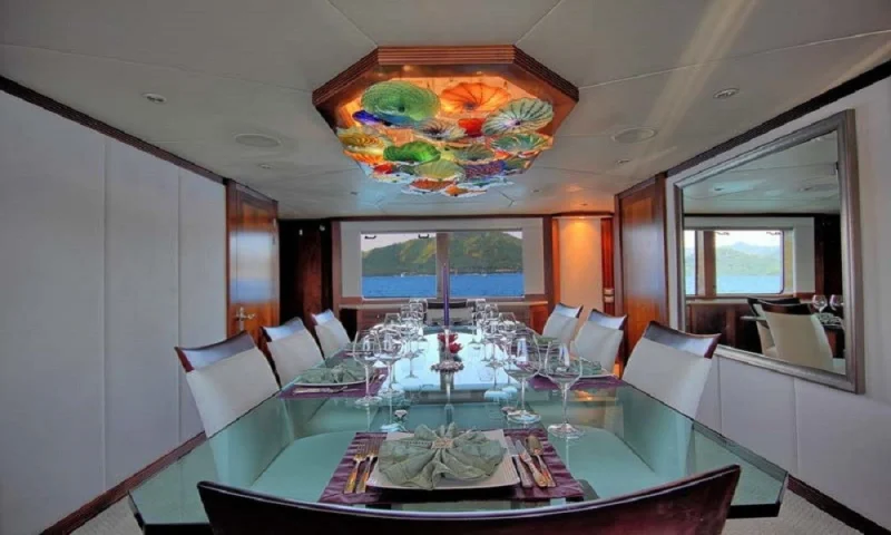 MOTORYACHT MONTE CARLO