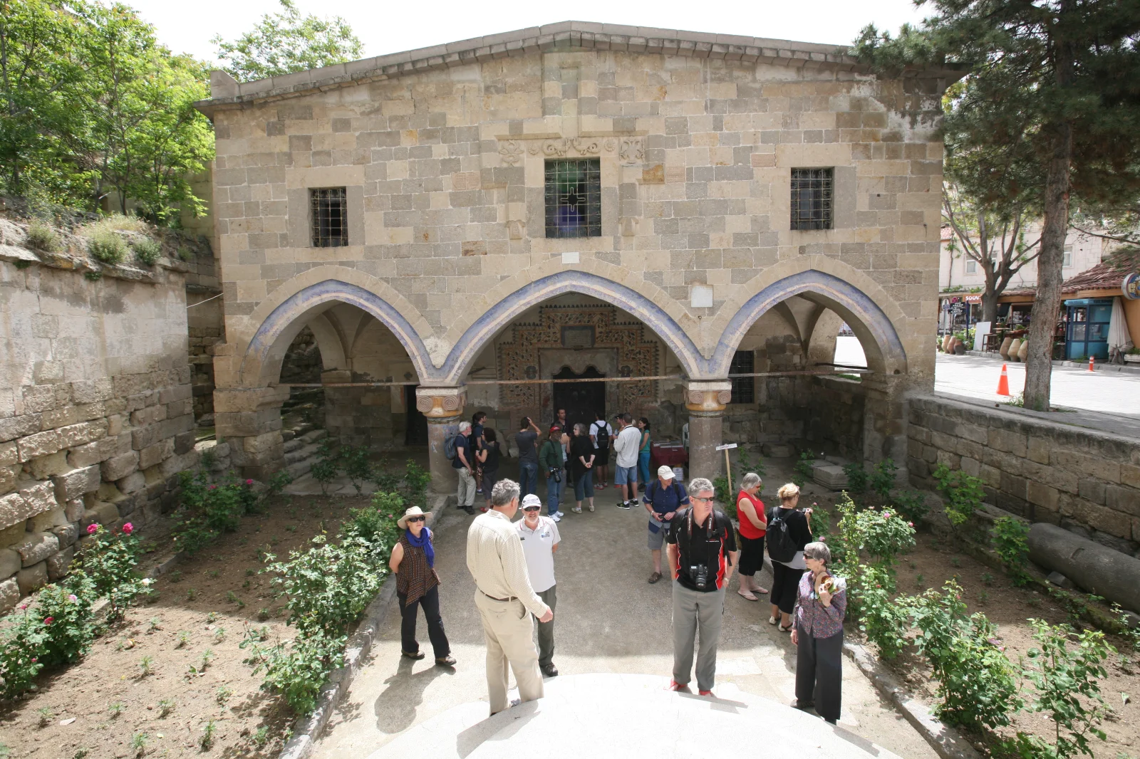 Aios Kostantinos - Eleni Church - Sinasos