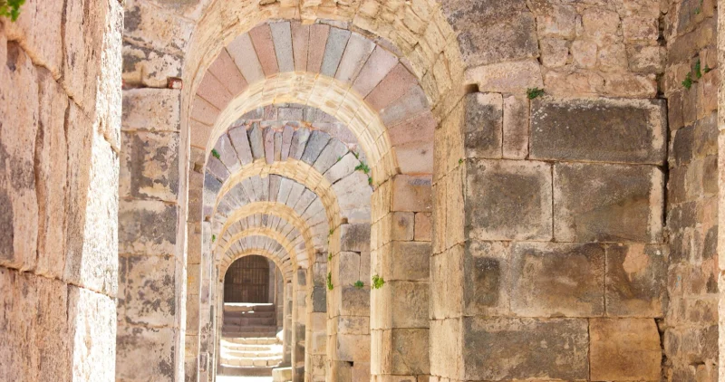 Pergamon Acropol Tunnel
