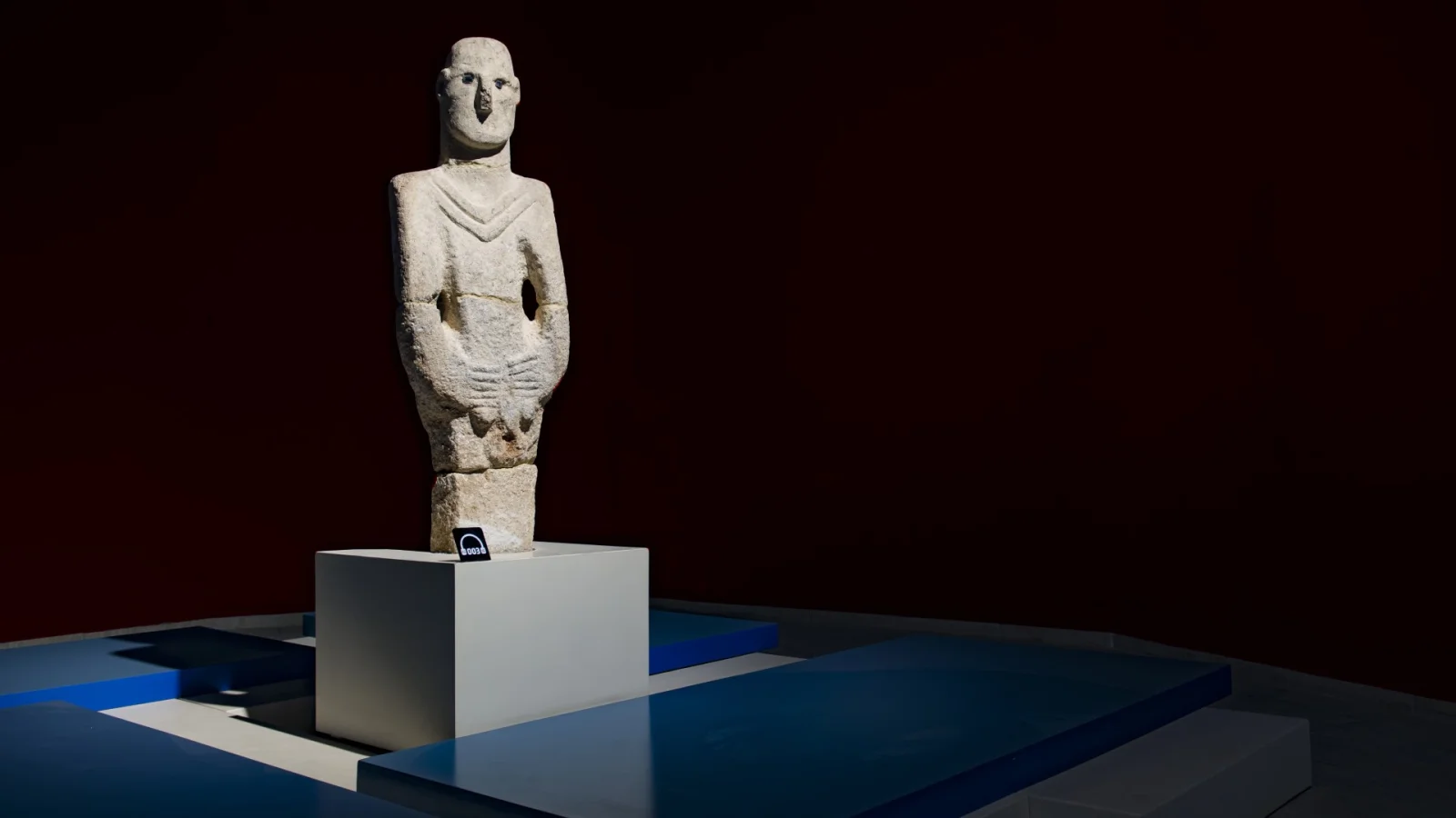 ŞANLIURFA Archaeology Museum ‘Man of Urfa’ Statue