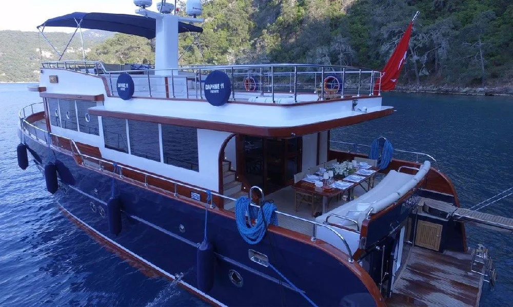 luxury yacht charter in turkey Trawler Daphne