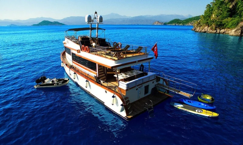TRAWLER MASKE 3