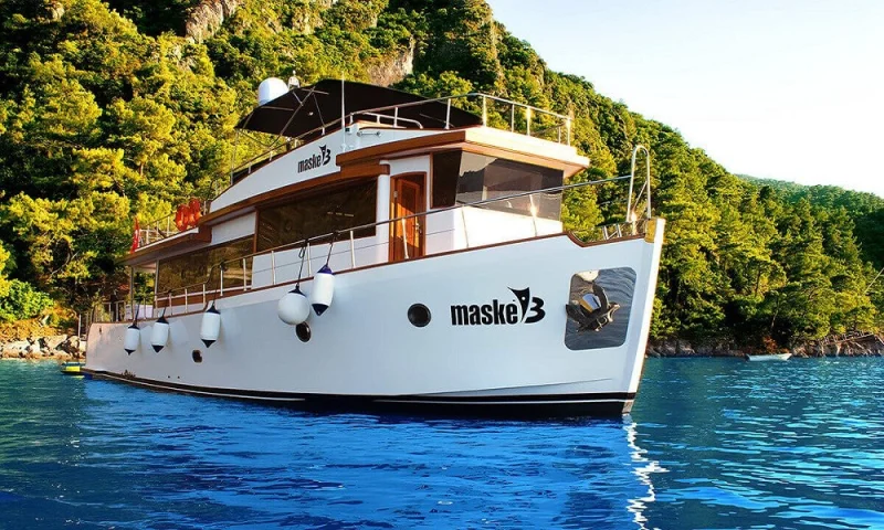 TRAWLER MASKE 3