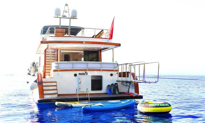 TRAWLER MASKE 3