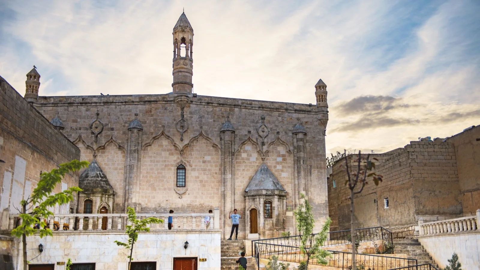 Fırrfırlı Mosque (church of the twelve apostles) - Urfa