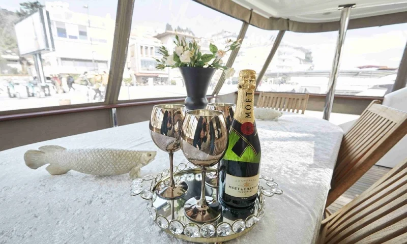 MOTORYACHT VEDO - B